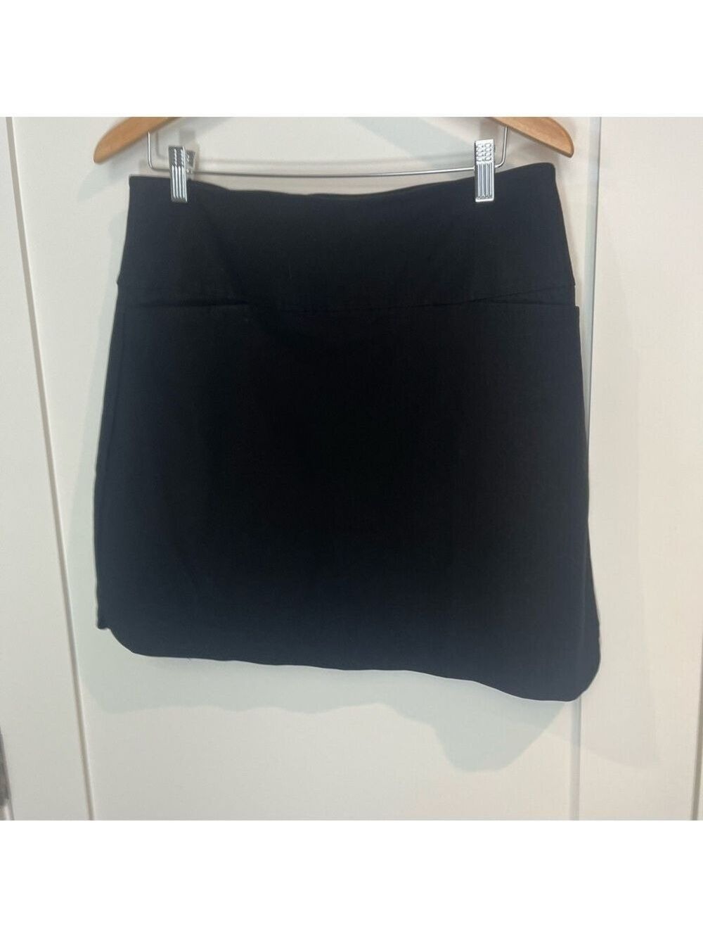 Black Skort